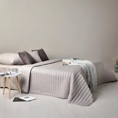 Produktbild von Wende-Tagesdecke Living Trend 240x220 Taupe hell