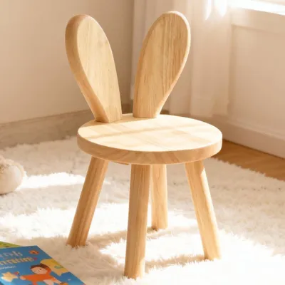 Productafbeelding van Houten kinderstoel met konijnenoren - Ronde speelstoel