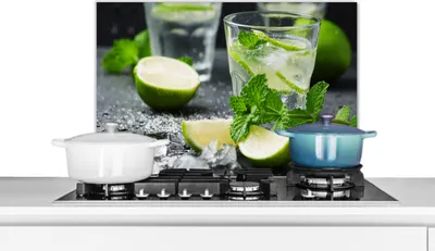 Produktbild von KitchenYeah®  Spritzschutz Küche - Küchenrückwand - Wandschutz für Herd und Spüle - Getränk - Weinglas - Obst 60x40 - Alu-Dibond (Alternative zum Spritzschutz aus Glas) - Hitzebeständig - Herdspritzsc
