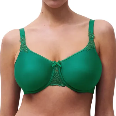 Zdjęcie produktu dla Biustonosz z fiszbinami Chantelle Hedona Biustonosz z fiszbinami Chantelle z serii Hedona z efektem minimizer dla dużych miseczek, Mocny materiał simplex, boczne pręty podtrzymujące i nieco szersze ramiączka zapewniają idealne wsparcie, Szerokie boki i zaokrąglony tył gorsetu wyczarowują gładką sylwetkę