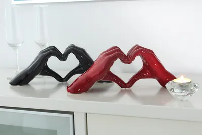 Produktbild von GILDE Dekoobjekt, Herz, "Heart", Händemotiv, Keramik, rot, , L. 7 cm, B. 31 cm, H. 11 cm 47239