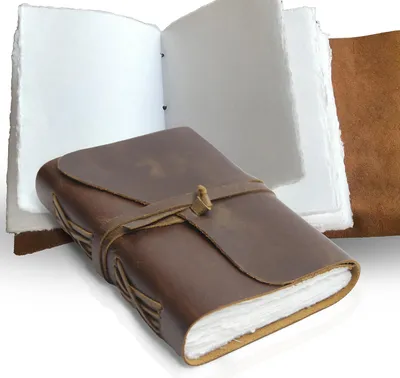 Produktbild von Vintage-Leder-Notizbuch – Handgefertigtes Notizbuch aus Leder mit cremefarbenem, gerändertem Papier – Perfekt zum Schreiben, für Aquarellmalerei und zum Skizzieren – 18 × 13 cm