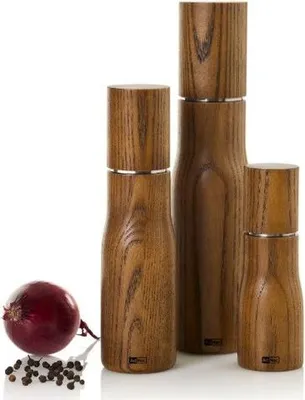 Produktbild von Adhoc Levo Gewürzmühle für Pfeffer oder Salz - Eschenholz - Nussbraun Adhoc Levo Gewürzmühle für Pfeffer oder Salz - Eschenholz - Nussbraun