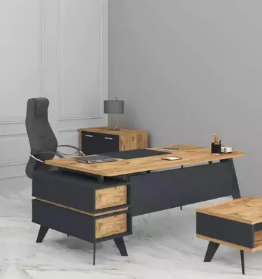 Produktbild von Moderner Büro Schreibtisch Cheftisch Arbeitszimmermöbel Office Design