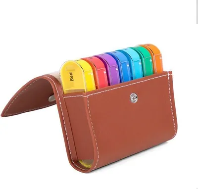 Produktbild von EWANTO Vegan Leather Tablet Box Pill Case with 28 Compartments for 7 Days