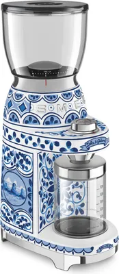 Produktbild von Mlýnek na kávu SMEG CGF01DGBEU Dolce & Gabbana