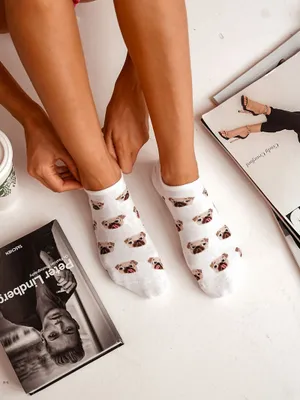Zdjęcie produktu dla Skarpetki Damskie Bawełniane W Mopsy Białe 37-41