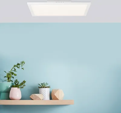Produktbild von BRILLIANT moderne LED Deckenleuchte JACINDA | Weiße Deckenlampe steuerbar mit Fernbedienung | Lichtfarbe einstellbar | 26W 2300 Lumen 2700 - 6500 Kelvin | 40 x 40 cm | Metall