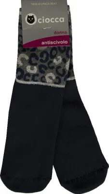 Image de Une paire de chaussettes courtes CIOCCA pour femmes, antidérapantes, pour la maison et la salle de sport, avec fil métallisé, référence 309 / 2A, pointures 36 à 41, 89 % coton, 1 % polyester, 9 % polyamide, 1 % Élasthanne