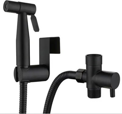 Image de Kit de montage pour douchette de bidet avec tuyau