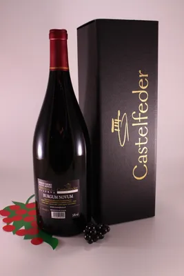 Produktbild von Blauburgunder Riserva Burgum Novum Doppelmagnum - 2018 - Castelfeder Kellerei