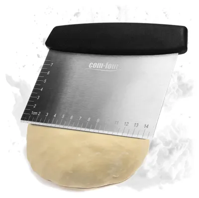 Produktbild von COM-FOUR® Premium Teigspatel, Teigkarte, Teigabstecher aus Edelstahl, Teigschneider mit Kunststoffgriff, Teigschaberkante, rechteckiger Dough-Cutter, Küchenspachtel