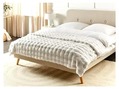 Produktbild von Kuscheldecke aus Kunstfell in Weiß 200 x 220 cm für das Bett