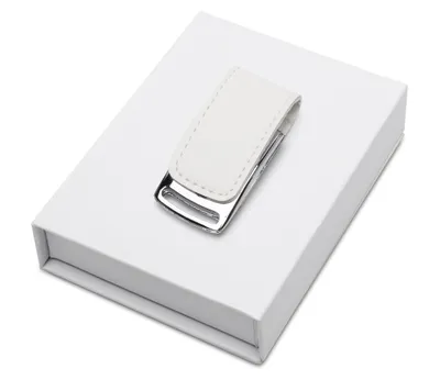 Obrázok produktu pre Sada: USB koža 3.0 16GB a krabička s magnetom, biely