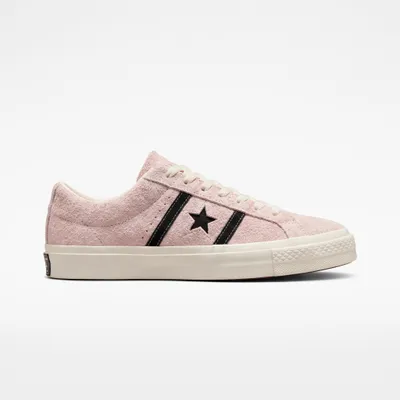 Image de Baskets de skate Converse One Star Academy Pro en daim rose, pour femmes et hommes, Image générée par une IA