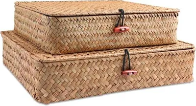 Zdjęcie produktu dla Oszczędzające miejsce kosze z pokrywami - Zestaw 2 rattanowych koszy do przechowywania na półkach - Naturalna trawa morska i pleciony rattan - Organizery do dekoracji domu w stylu boho