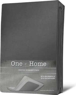 A folded fitted sheet in its packaging, displayed against a white background.