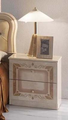 Produktbild von Barock Nachtkonsole Luisa 2er Set in Beige / Walnuss