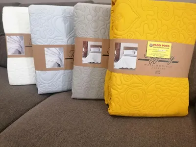 Productafbeelding van Bedsprei voor Tweepersoonsbed - 250 x 250 cm - Microvezel Wit/Grijs/Taupe