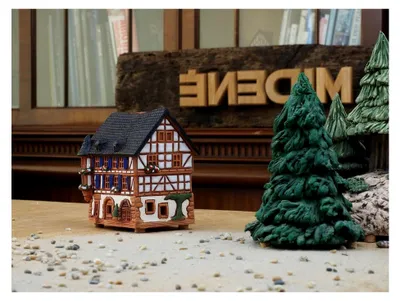 Produktbild von Räucherhäuschen, Kegelhalter, Künstlerische Miniatur, Historische Häuser aus dem Elsass, Frankreich, Handgefertigt
