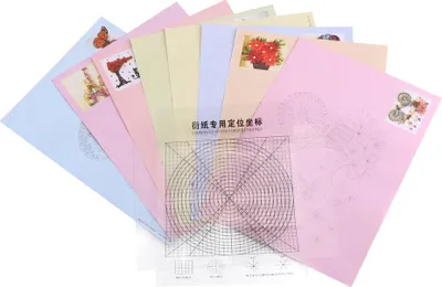 Obrázok produktu pre Sada 8 ks na výrobu quillingu s 16 vzormi – šablóny na kreslenie a umiestňovanie, nástroj na quilling, sada na ručné dekorácie