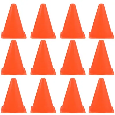 Image de 12 cônes de signalisation pour l'entraînement, durables et stables, en plastique orange