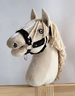 Obrázok produktu pre Nastaviteľná ohlávka pre koňa Hobby Horse A3 čierna s čiernou kožušinou