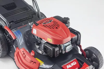 Produktbild von AL-KO Benzin-Rasenmäher Comfort 46.0 SP-A Plus (46 cm Schnittbreite, 2.1 kW Motorleistung, Robustes Stahlblechgehäuse, Hinterradantrieb, Mulchfunktion, Seitenauswurf, für Rasenflächen bis 1400 m²)