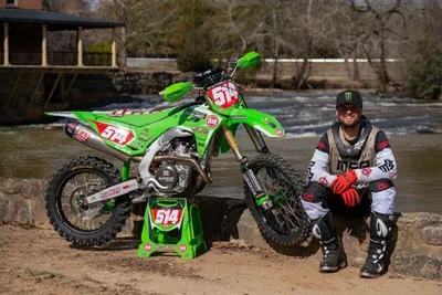 Zdjęcie produktu dla Kompletny układ wydechowy YOSHIMURA RS-12 Signature Series