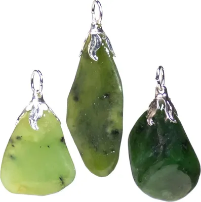 Produktbild von Edelstein-Anhänger aus Jade – ±1,5–3 cm, 3er-Pack – ±1,5–3 cm