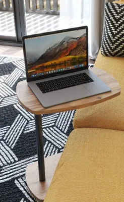 Produktbild von Beistelltisch C-Form mit Rollen 45x30x60 cm Okkernoot