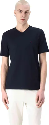 Zdjęcie produktu dla Tommy Hilfiger T-shirt 610303200006 in MARINO color size large