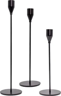 Produktbild von Intirilife Kerzenständer 3 Set in Schwarz Metall in Unterschiedlicher Größe- Kerzenhalter für Stabkerzen Hoch Kerze Stand 33/28/23cm Vintage Kerzen Ständer für Abendessen bei Kerzenlicht Dekoration