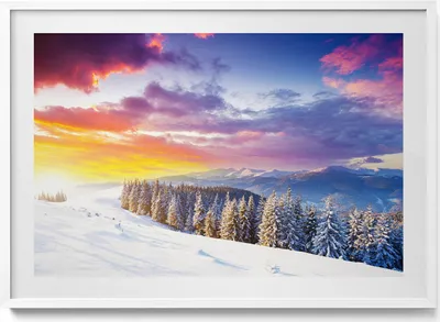 Produktbild von Winterliche Berglandschaft– Wandbild mit Rahmen – Gerahmtes Bild  – Wanddekoration – 100x70 cm –  Weiß Rahmen