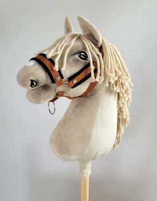 Zdjęcie produktu dla Kantar regulowany dla konia Hobby Horse A3 rudy z czarnym futerkiem