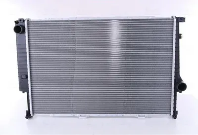 Image de Radiateur de moteur NISSENS 60747A