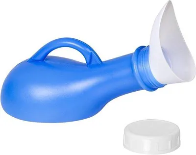 Produktbild von Famanu Urinal für Männer - Tragbare Lösung mit Deckel - 1 Liter
