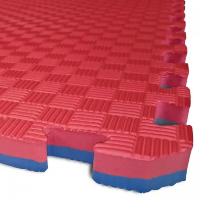 Zdjęcie produktu dla Mata TATAMI PUZZLE - Dwukolorowa - mata fitness 50x50x2,0 cm niebiesko-czerwona