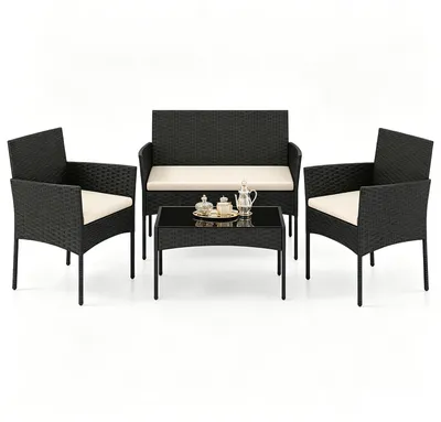 Immagine prodotto di Set da giardino KOMFOTTEU, composto da 4 pezzi: un tavolino in vetro, 2 sedie e una panca. Set di sedute da esterno in rattan con struttura in metallo, dotato di cuscini imbottiti. Ideale per terrazzi, balconi, giardini e piscine