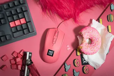 Produktbild von Mionix MNX-01-27011-G MIONIX Maus Gaming AVIOR      4 Tasten 5000DPI  USB pink