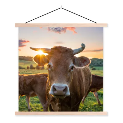 Produktbild von MuchoWow® Textilposter Kühe - Sonne - Wiese - Landleben 60x60 cm mit holzfarbenen Rahmen - Wanddekoration