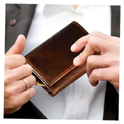 Produktbild von Schlüsseletui aus Leder mit Schlaufenhaken und Schnappverschluss für Schlüssel, Geld und Visitenkarten
