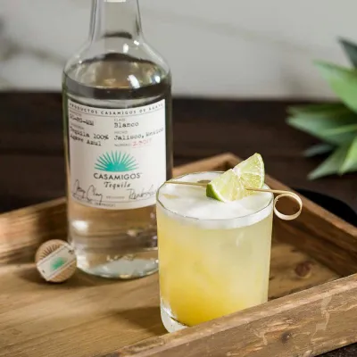 Produktbild von Tequila Casamigos Blanco 1L Tequila Mexiko  100.00 cl 40.0 %