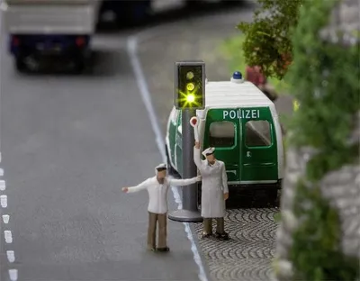 Produktbild von Faller Car System 162060 - N 2 LED-Ampeln mit Elektronik - Neu