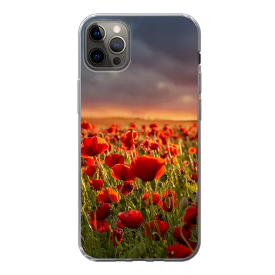Produktbild von MuchoWow® Handyhülle Schutzhülle Hülle für iPhone 13 Pro Max Sonnenuntergang über einem Feld von Mohnblumen Silikon Softcase Handy Hülle - Mobiltelefon