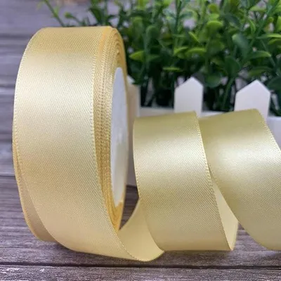 Immagine prodotto di Nastro di raso per confezioni regalo e decorazioni fai-da-te