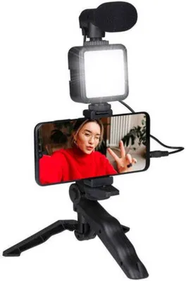 Produktbild von Grundig Ed-38135: 3-in-1 Selfie Studio Vlogging Kit mit Beleuchtung, Mikrofon und Stativ