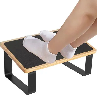 Produktbild von Ergonomischer Fußstütze aus Holz und Metall für unter dem Schreibtisch Antirutsch