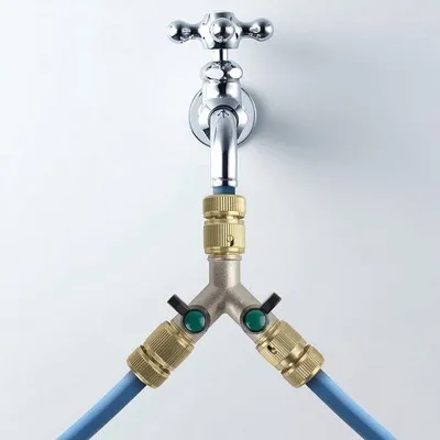 Image de Répartiteur à 2 voies avec 3 raccords 1/2 pouce pour raccords de tuyaux