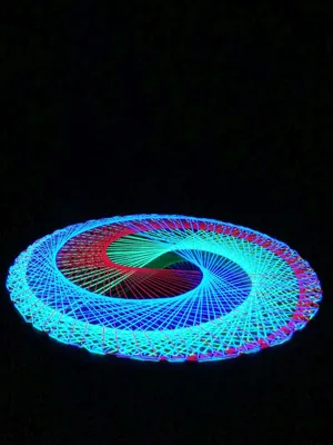 Produktbild von PSYWORK Schwarzlicht 2D StringArt Spirale "Neon Circle Black", 50cm